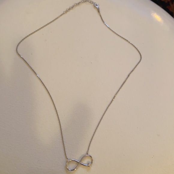 Infinity necklace - Picture 4 of 4